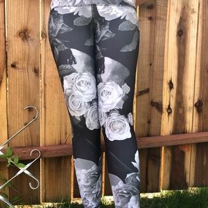 Black and white yoga/lounge leggings